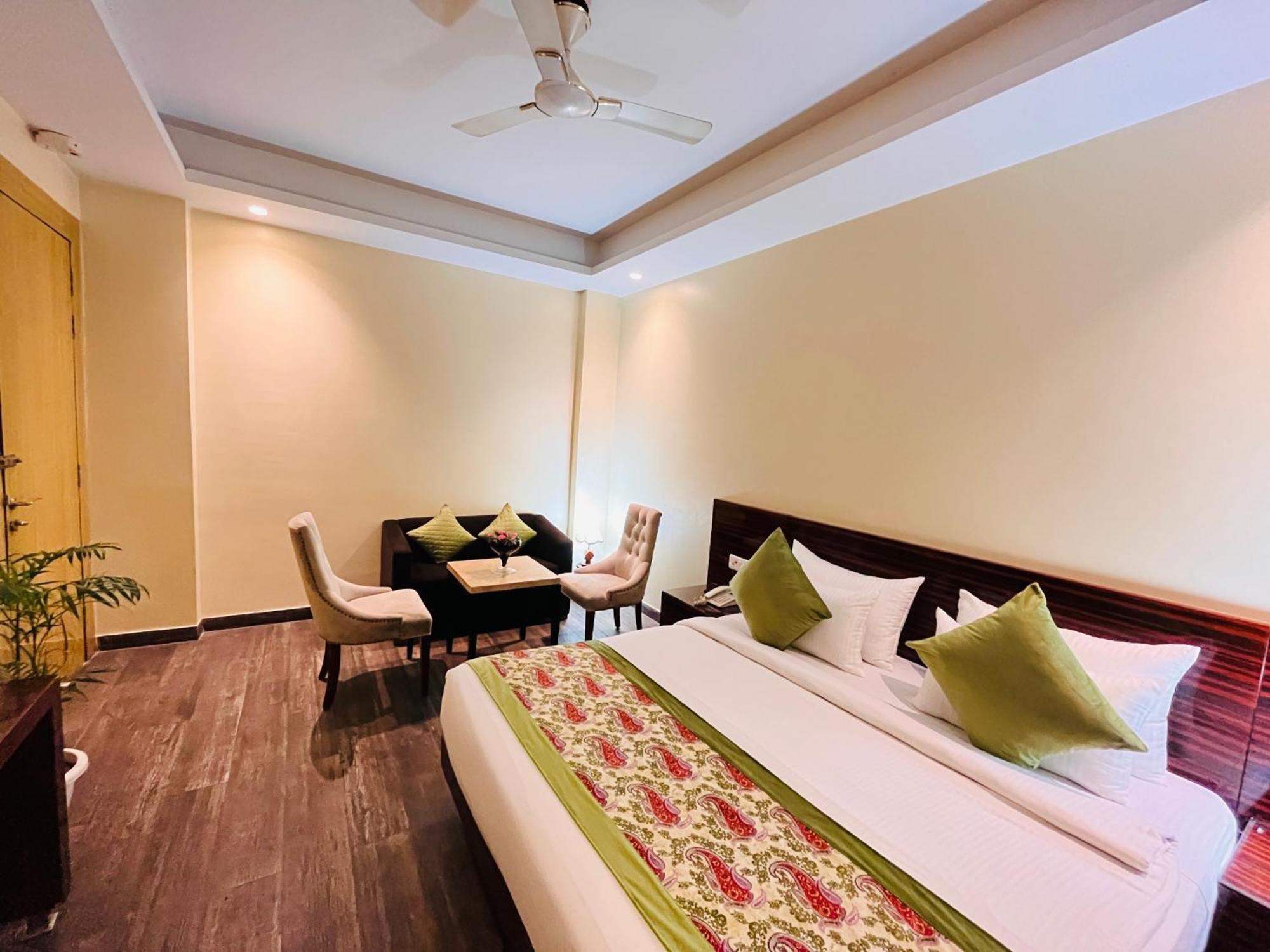 Ganga Ashoka Hotel Rishikesh Exterior photo