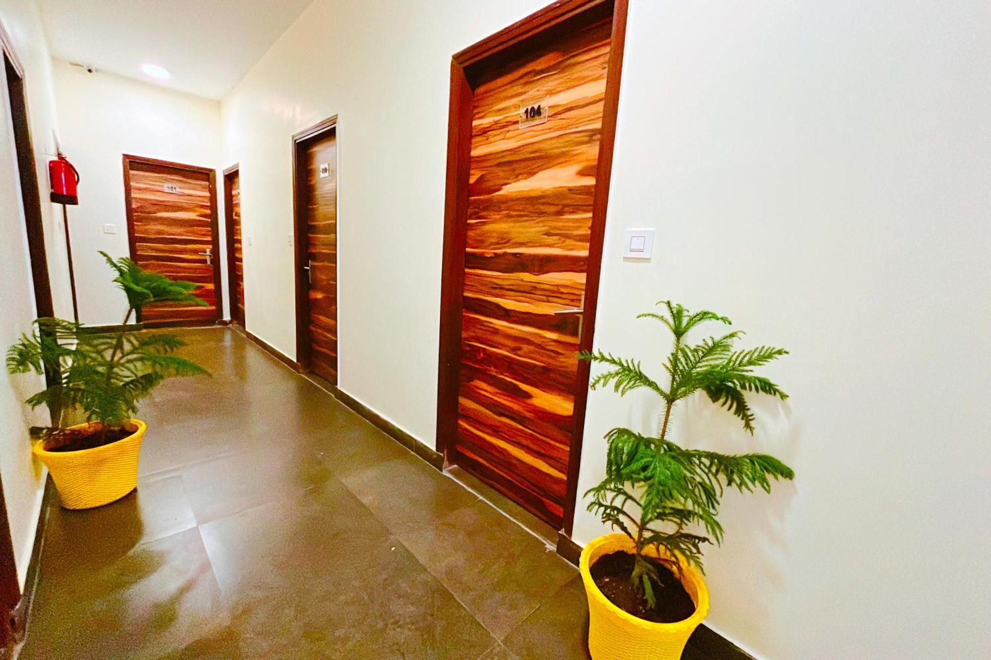 Ganga Ashoka Hotel Rishikesh Exterior photo