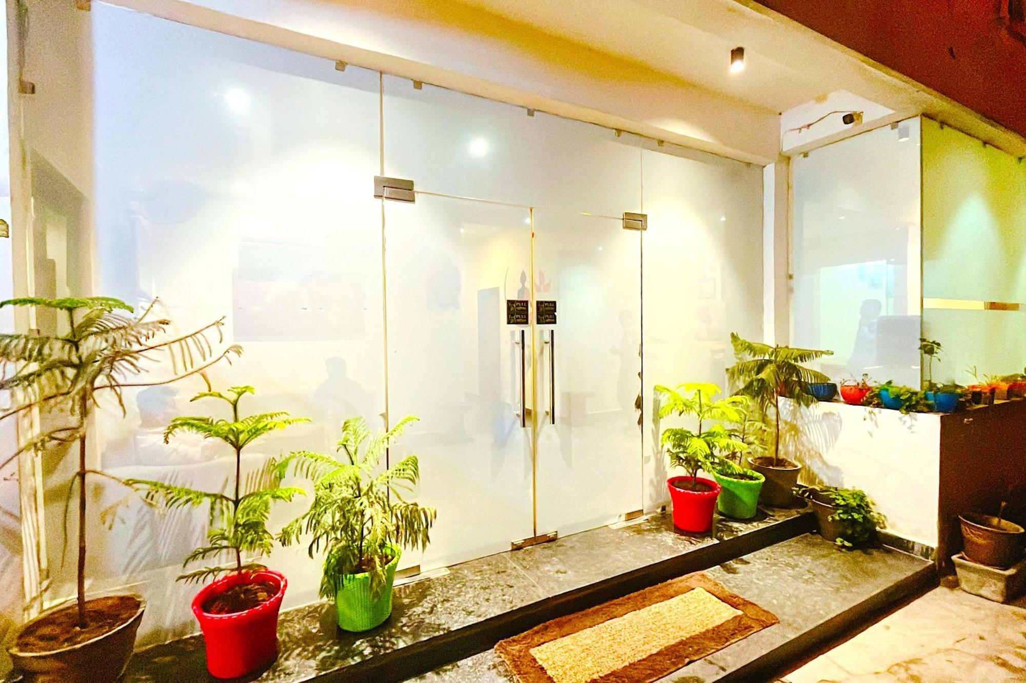 Ganga Ashoka Hotel Rishikesh Exterior photo