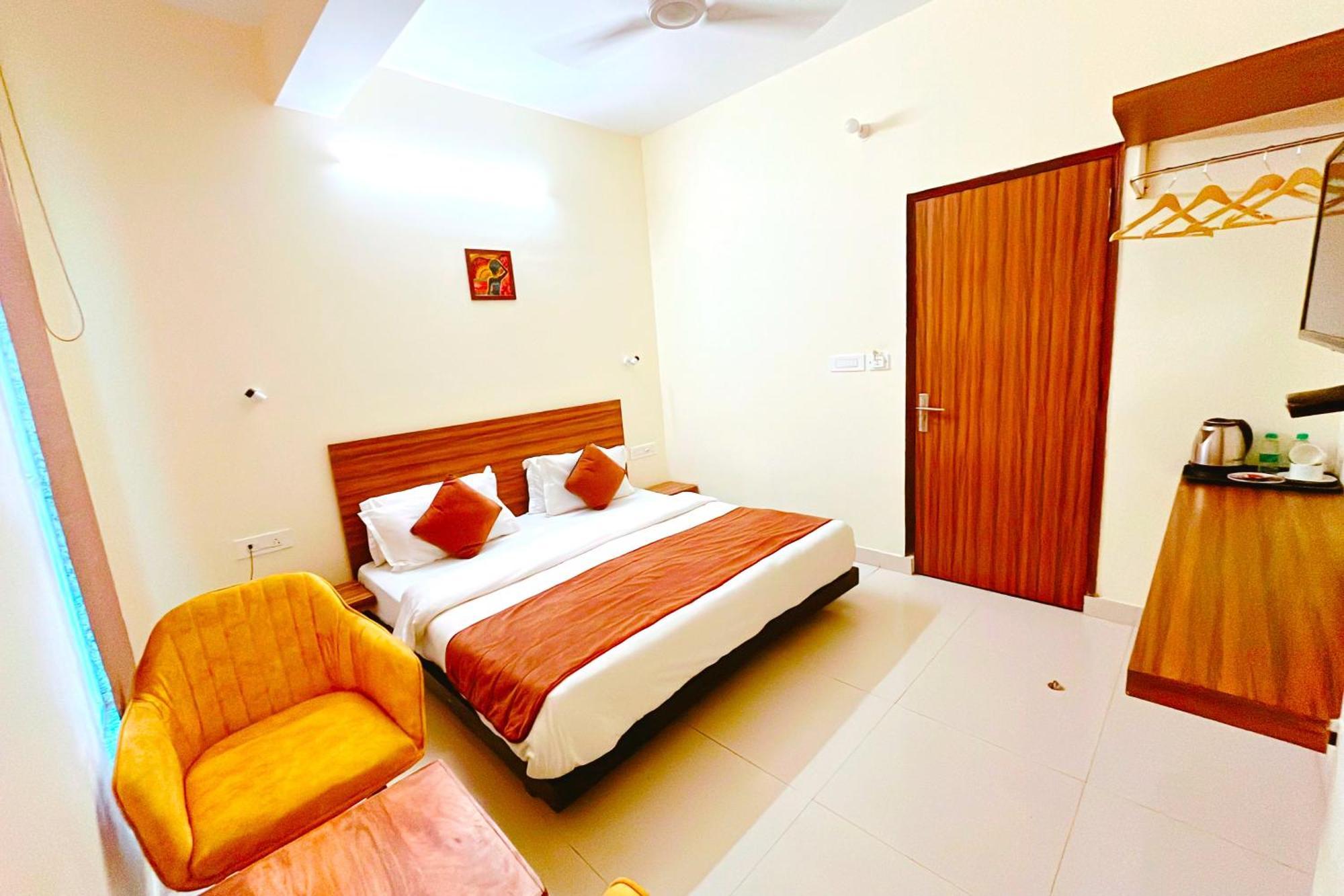 Ganga Ashoka Hotel Rishikesh Exterior photo