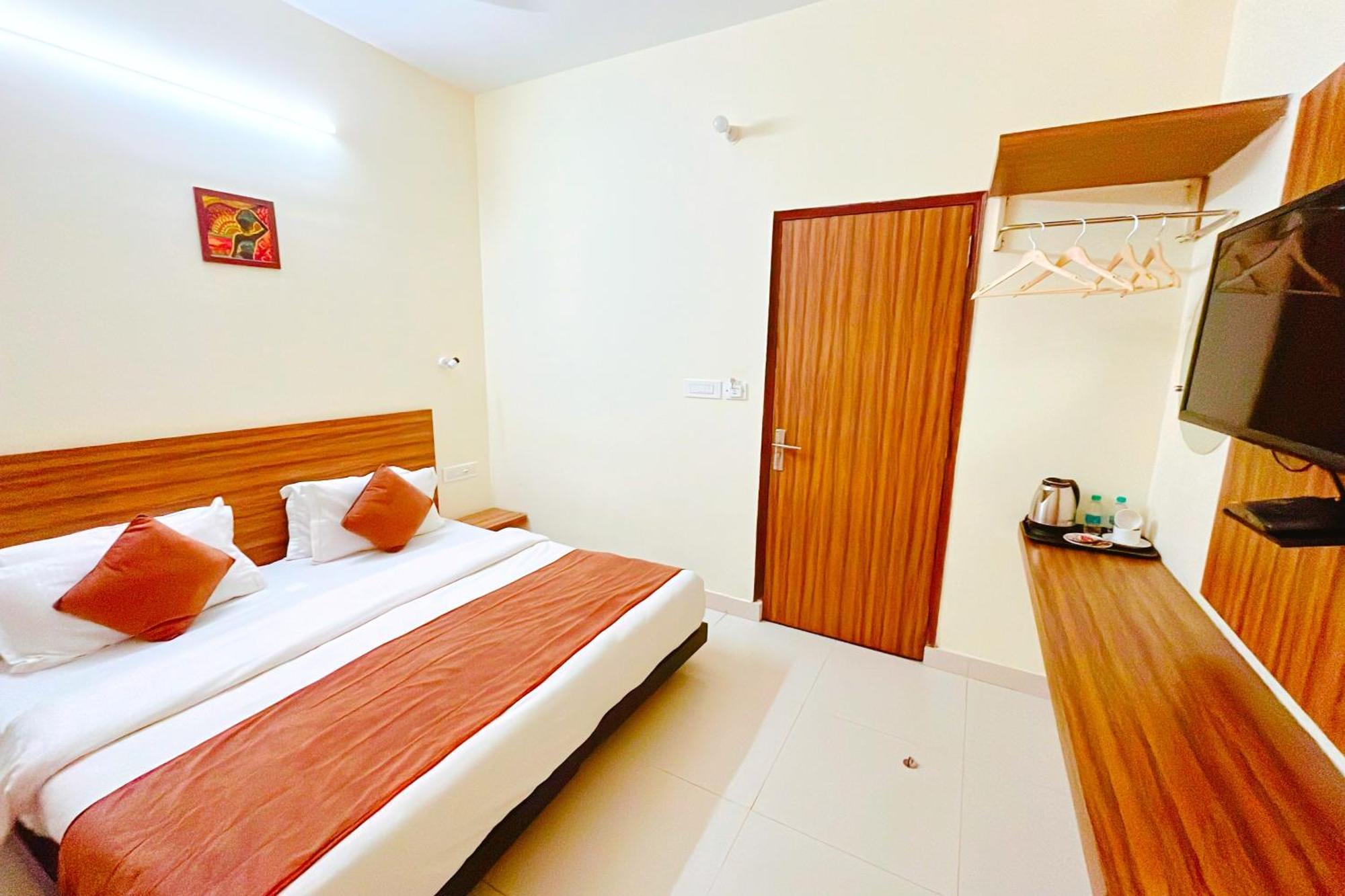 Ganga Ashoka Hotel Rishikesh Exterior photo