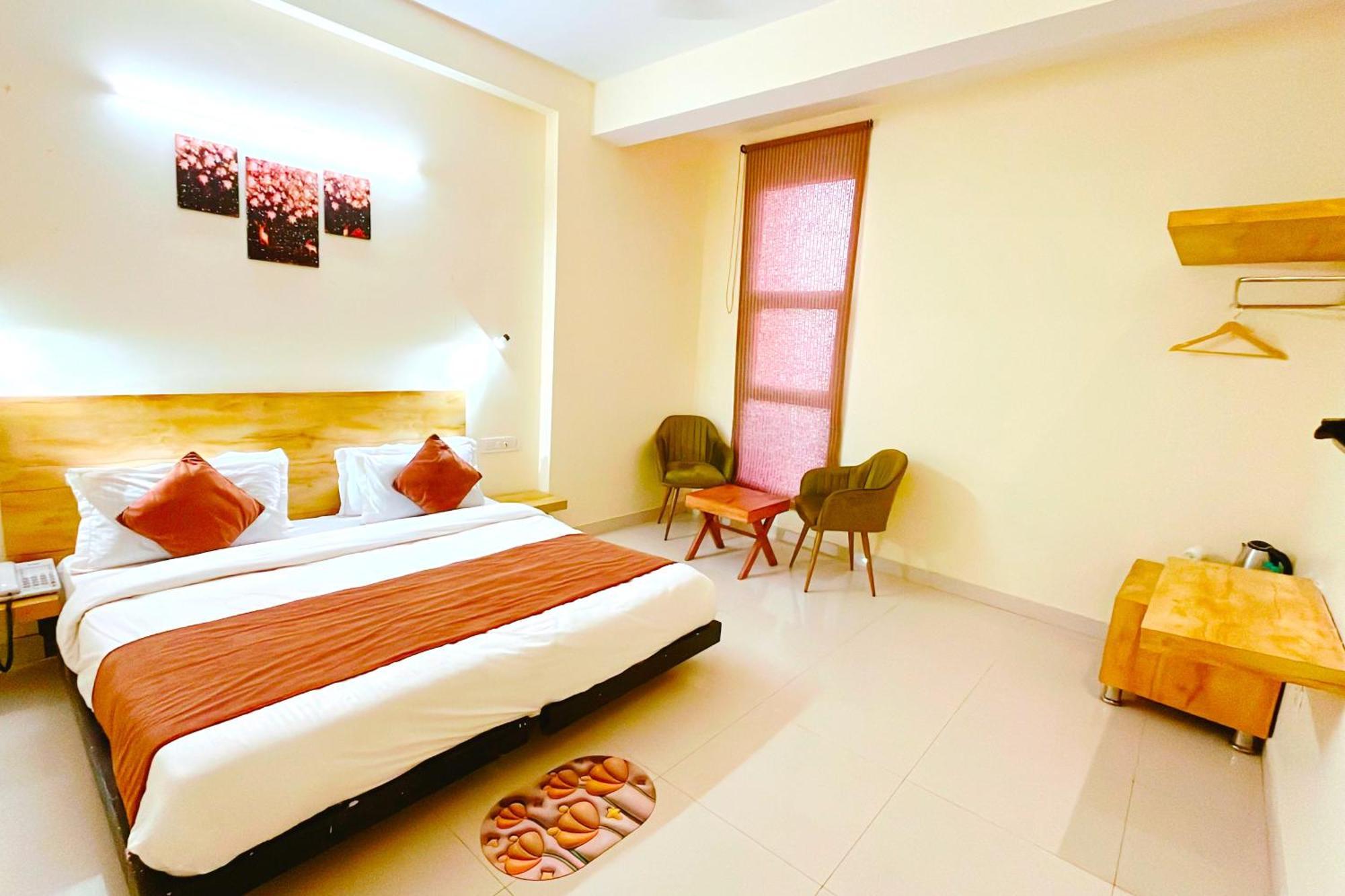 Ganga Ashoka Hotel Rishikesh Exterior photo