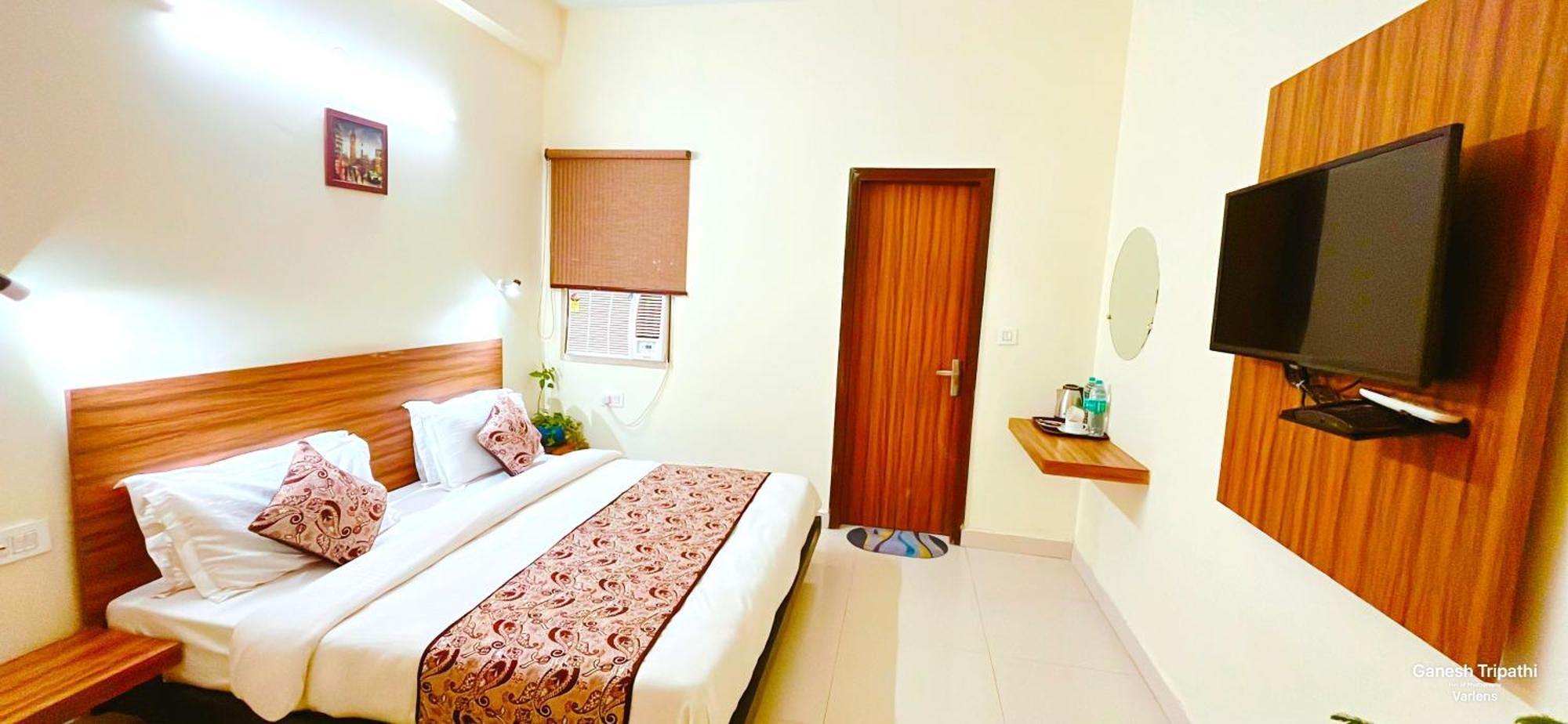 Ganga Ashoka Hotel Rishikesh Exterior photo
